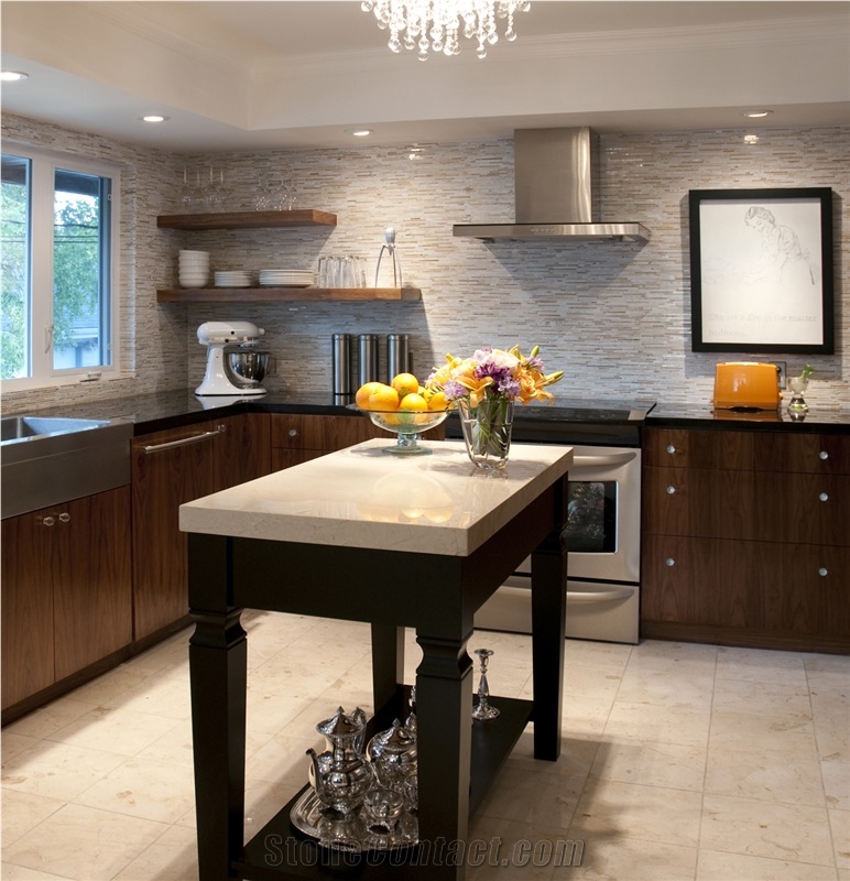 Hot Sale Beige Quartz Stone Solid Surfaces with Mirror Polished Slabs & Tiles Engineered Stone Artificial Stone Slabs for Counter Top Cr 2031