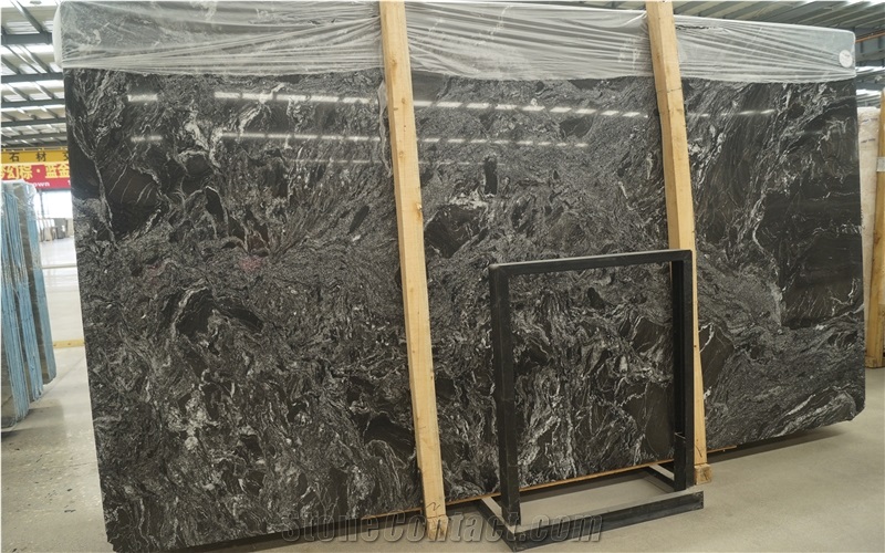 India Dark Green Granite Slabs Cut Into Floor Tiles