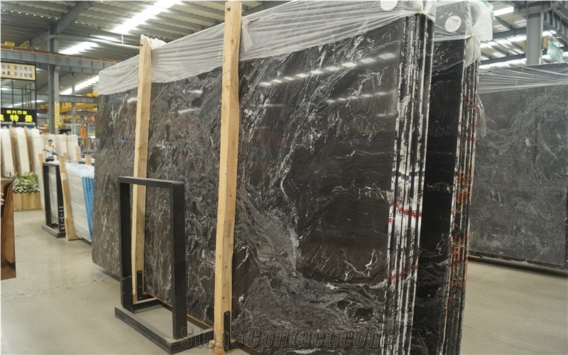 India Dark Green Granite Slabs Cut Into Floor Tiles