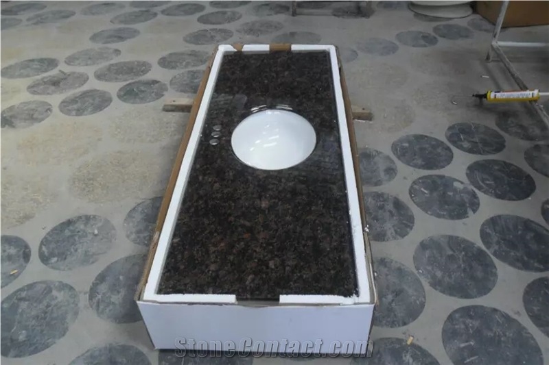 Caladonia Green Granite Custom Bathroom Countertops Vanity Tops with Basin