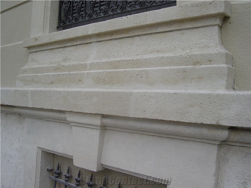 Montpellier Limestone Window Parapet