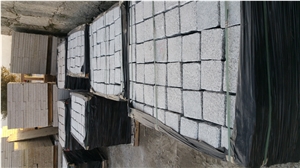 Amarelo Mondim Granite Cube Stone