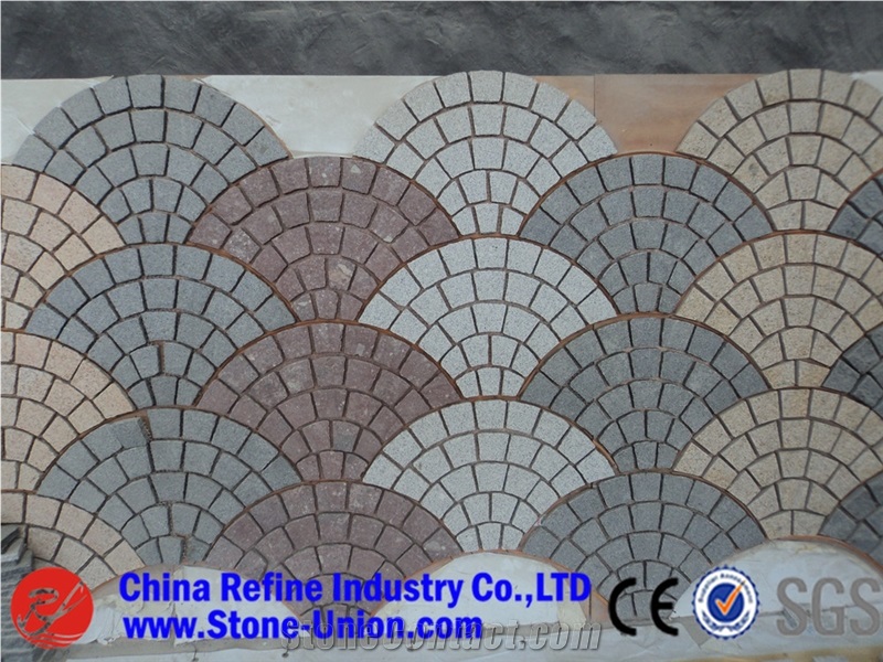 Beige Granite Cubestone Paving Stes, China Beige Granite Cobble Stone for Paving Outside in Mesh