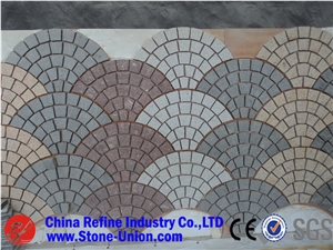 Beige Granite Cubestone Paving Stes, China Beige Granite Cobble Stone for Paving Outside in Mesh