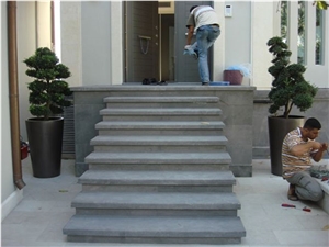 Olivine Basalt Steps, Risers