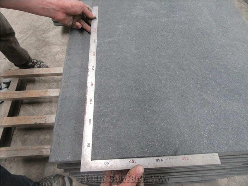 China New Jet Black Basalt Cheap Diamond G684 Natural Building Stones G684 Fuding Black Basalt Polished Tiles Black Pearl