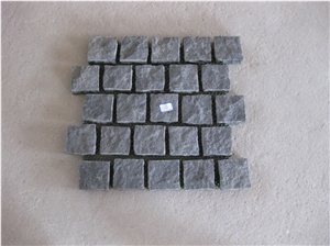 China G684 Black Granite Basalt Surface and Sides Natural Split, Flamed Pavers, Cubes on Net, Walk Way Driveway Paving Stone, Landscaping Road Stone
