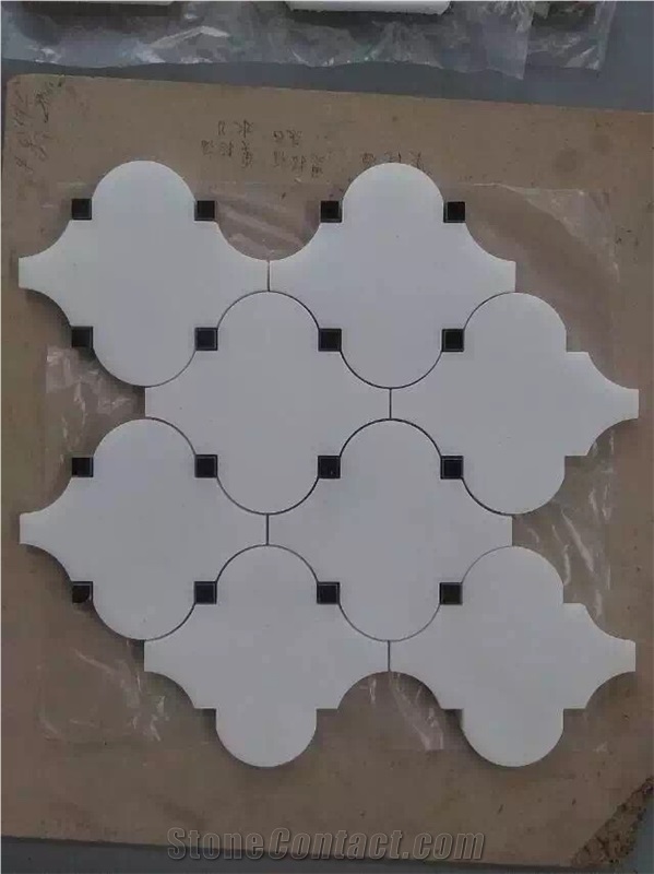 Polishing White Marble and Granite Mosaic in Lantern Shape