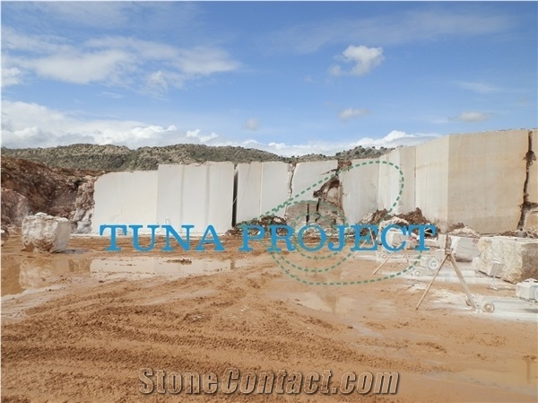 Diyarbakir Tuna Spotted Beige Blocks