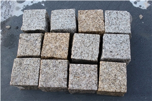 G682/G350 Yellow Gold Sesame Granite Cobble Stones for Driving Way, Competitive Prices
