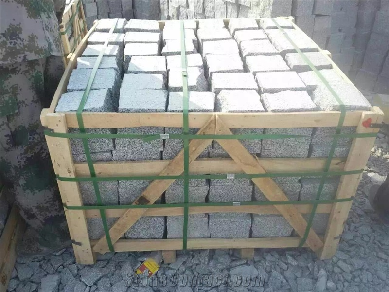 China Cheap Sandstone Customized Cubestone