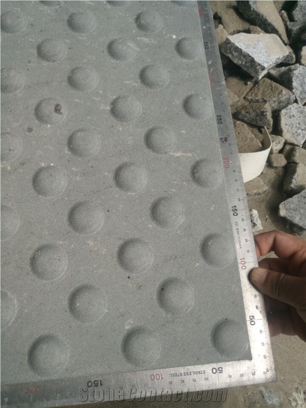China Black Basalt Zhangpu Black Blind Stone Paver Pedestrian Paving Stone