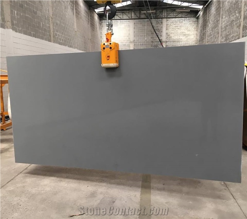 Quartz Dark Grey Polished Slabs