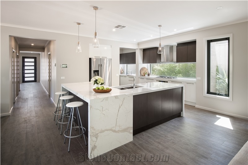 Trascenda Collection- Calacatta Gold Marble Countertops