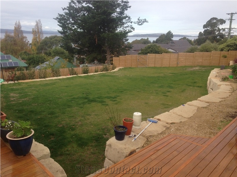 Buckland Sandstone Retaining Wall Building Blocks
