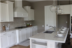White Pearl Quartz Ogee Edge Countertop