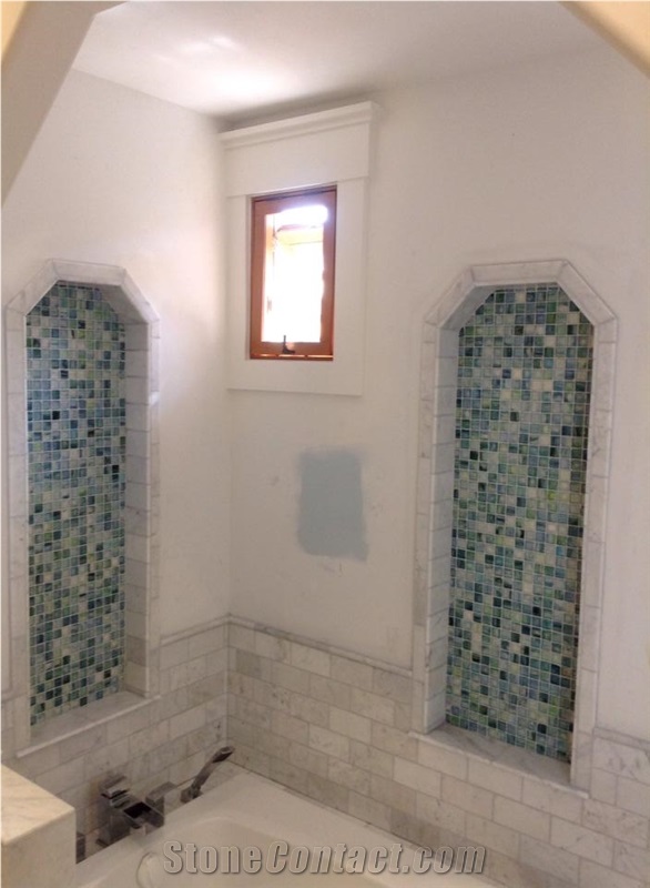 Super White Quartzite Slabs and Glass Mosaic Tiles Bath Design