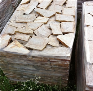 Asenovgrad Yellow Gneiss Polygonal Flagstone Tiles