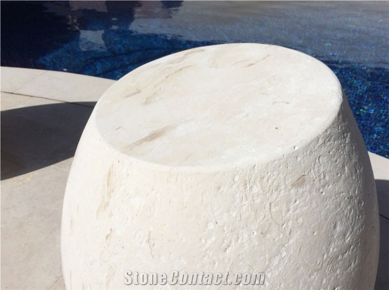 Shell Reef Miracle Mile Bollard