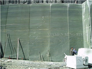 China Green Spray Wave Granite Interior Bathroom Vanity Top,Verde Juparana Honed Bath Top Customized