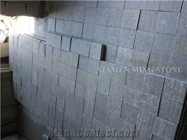G684 China Black Basalt Flamed Cube Stone Brick Pavers for Landscaping Walkway Pattern,Absolute Nero Basalto Cobble Exterior Floor Paving