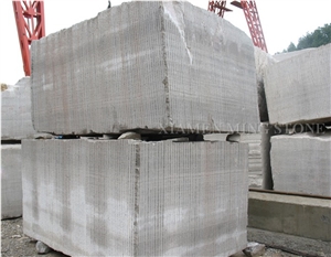 White Wooden Vein Marble Diamond Wire Saw Cutting Block, China Serpeggiante Wood Grain Block