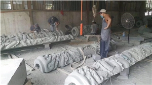 Sculptured Column, G603 Sesame Grey Granite Column for Garden Decoration