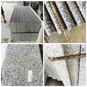 China Factory Best Price Good Service Natural Stone Quarry Wholesale Exotic River Gold Granite Slab with Iso9001