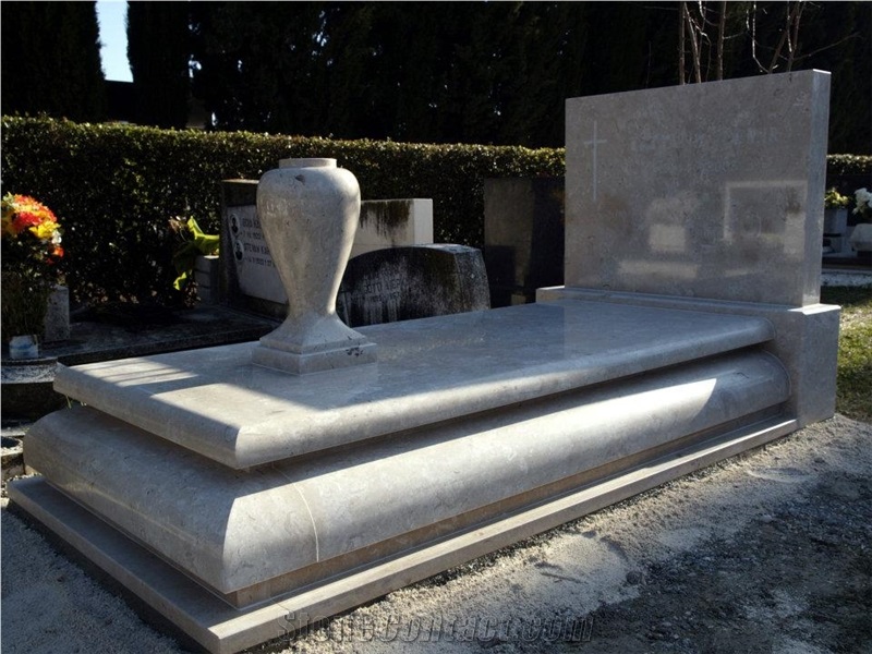Albus Limestone Monument