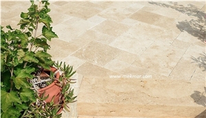 Classic Light Tumbled Travertine, Travertine Slabs & Tiles