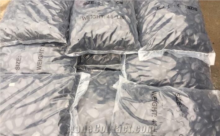 High Quality River Stone Black Polished Pebbles Stone