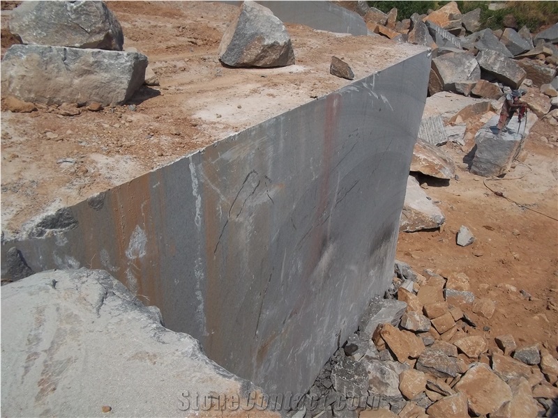 Apple Green Granite Slabs & Tiles