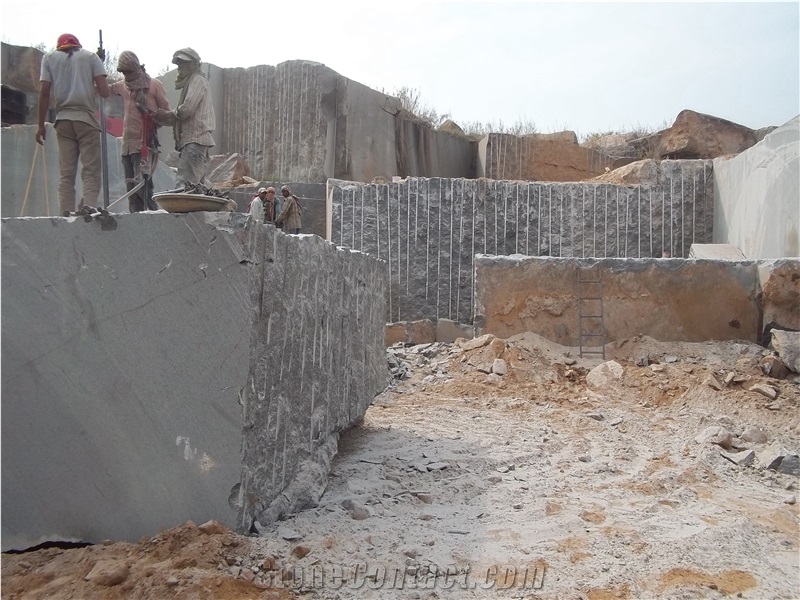 Apple Green Granite Slabs & Tiles