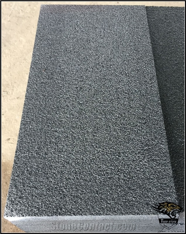 G121 Basalt Stone Tiles Bush Hammered