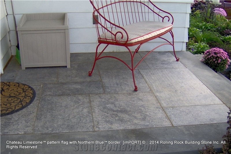 Chateau Limestone Pattern Flag with Northern Blue Border
