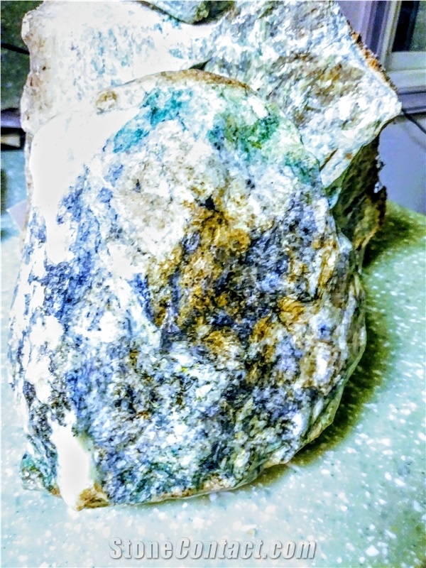 Ring Of Fire Nephrite Jade