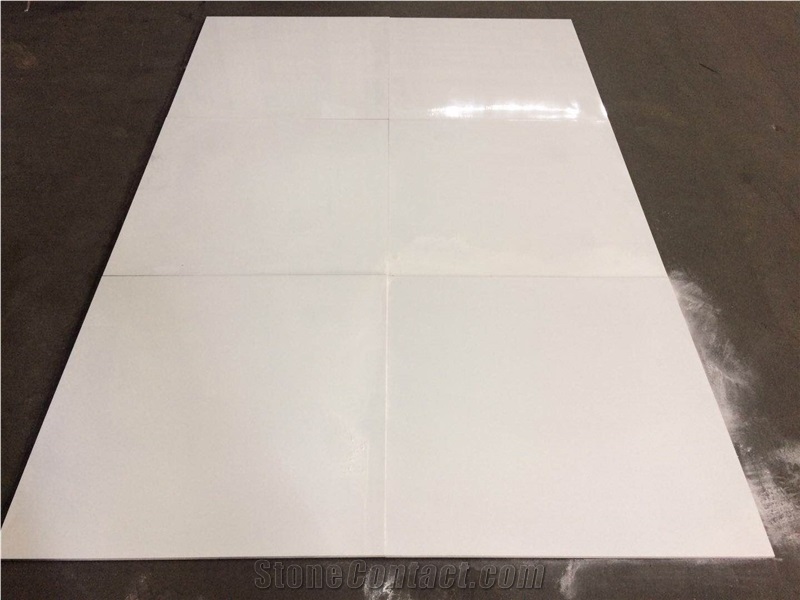 Ultra White 32x32 Glazed Polished 77 Degree Whiteness
