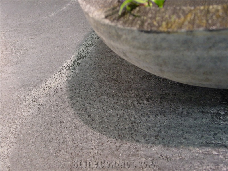 Quicksilver Schist Countertop