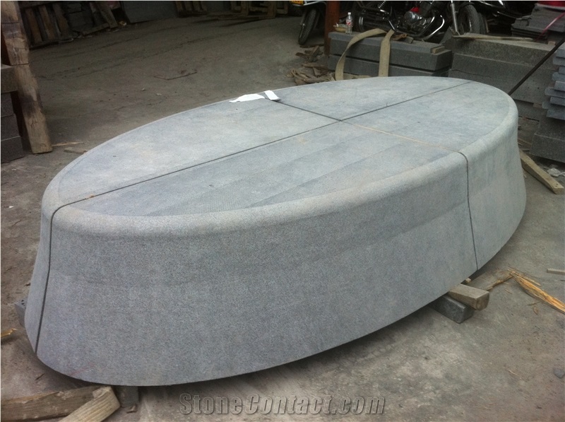 G684 Black Basalt Bench Polish with Letter Sculpture