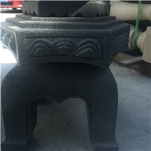 Black Granite Japanese Landscaping Lanterns