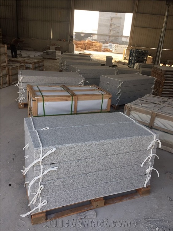 All Surface Flamed Bush Hammered Grey Granite Block Steps to Germany
