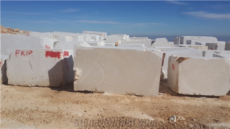Mersin Mut Beige Marble Quarry Blocks