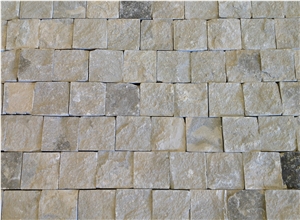 French Limestone Pierre De Limeyrat Split Cobblestones