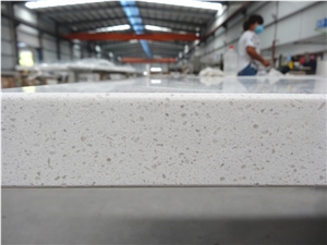 White Mirroor Fleck Quartz-Countertop