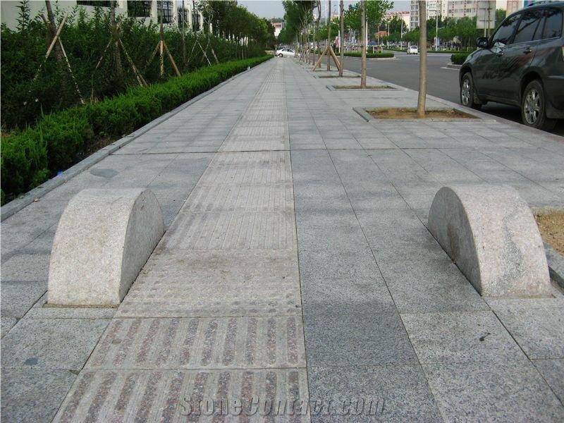 Grey Vivacqua Granite Blind Paving Stone Cubes