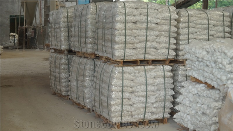 Yen Bai White Pebble Stone