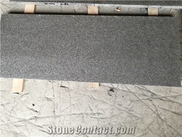 Flamed Brushed Black Basalt Pavers