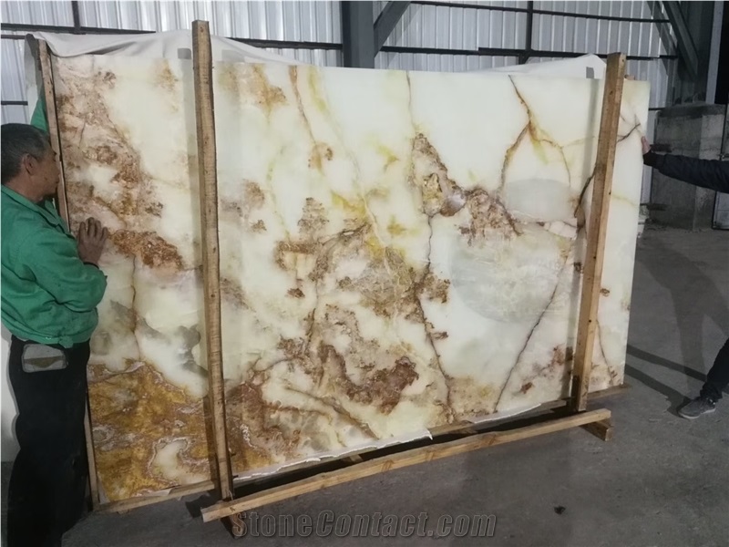 Lightweight Honeycomb-Backed Snow White Onyx Slabs