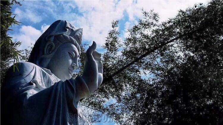 Avalokitesvara Bodhisattva Statue