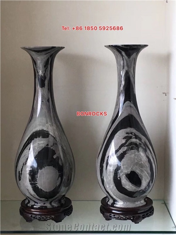 Black Jade Vase